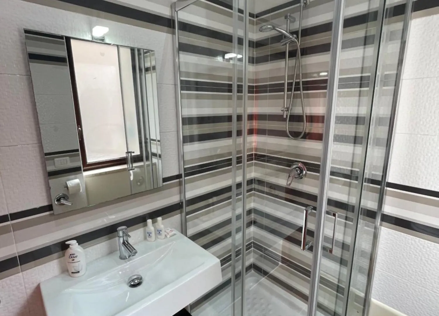 Regal Home Apartment Naples 0*,  Italy