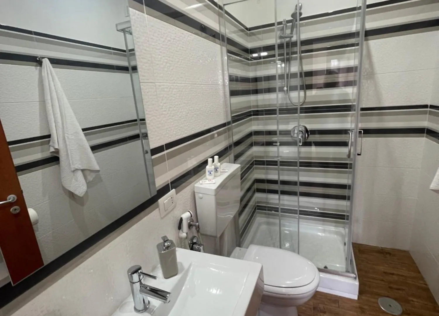 Regal Home Apartment Naples