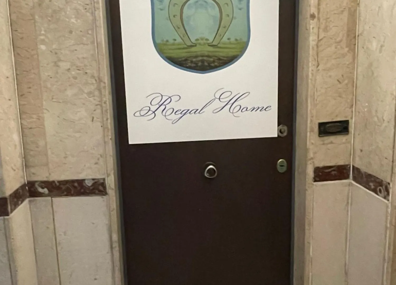 Regal Home Apartment Naples 0*,