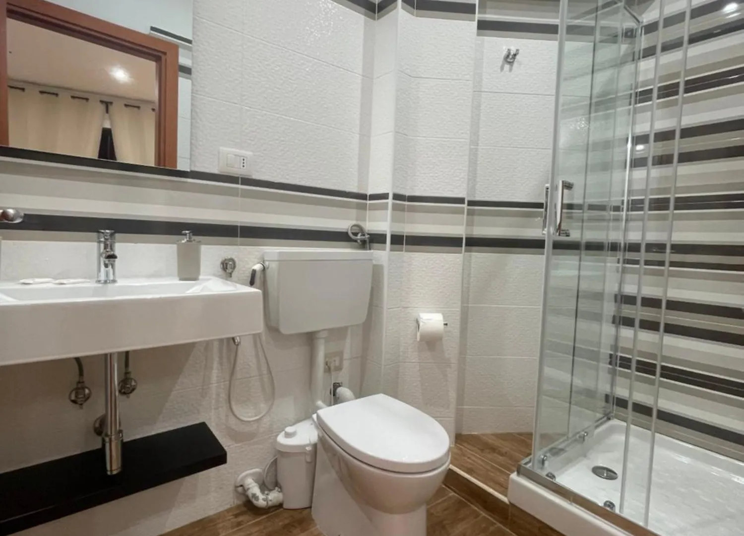 Regal Home Apartment Naples Italy