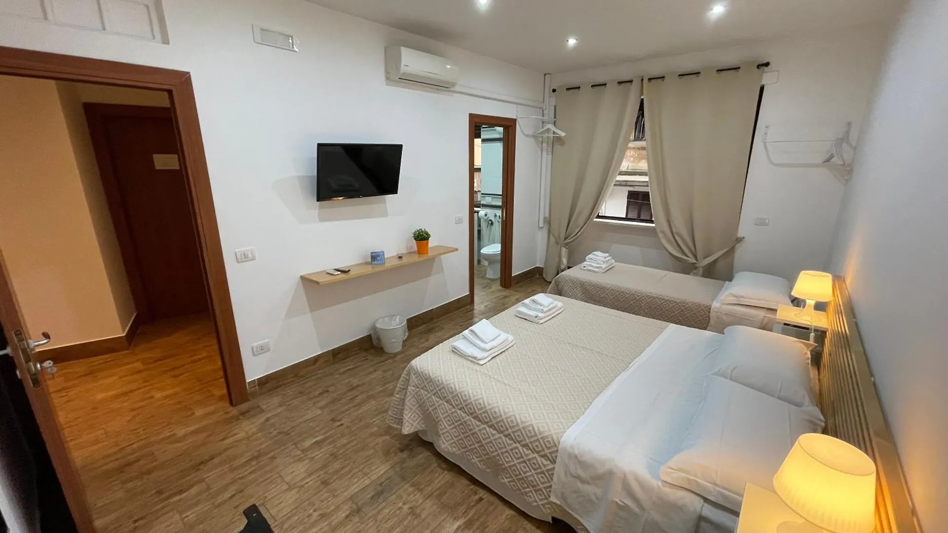 Regal Home Apartment Naples