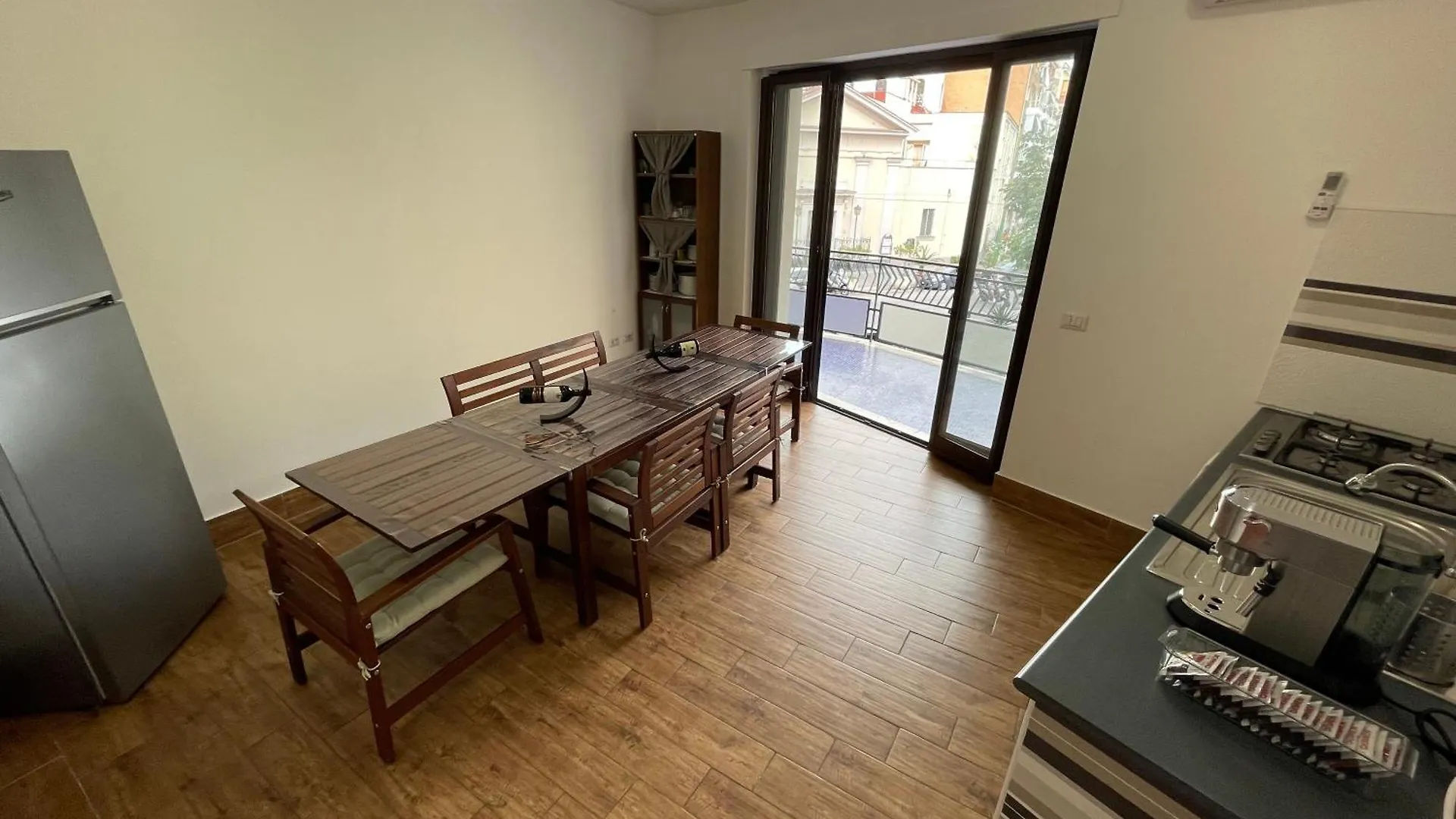 Regal Home Apartment Naples 0*,