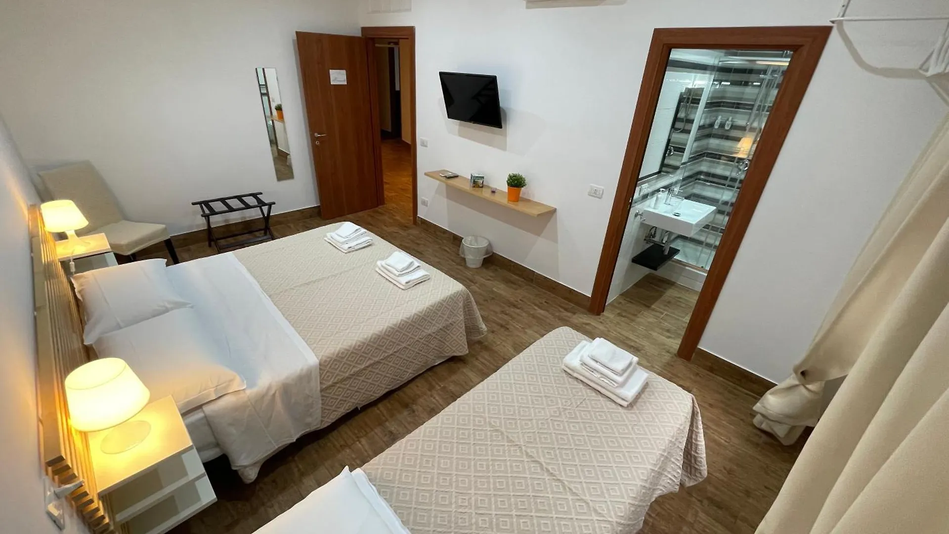 Regal Home Apartment Naples