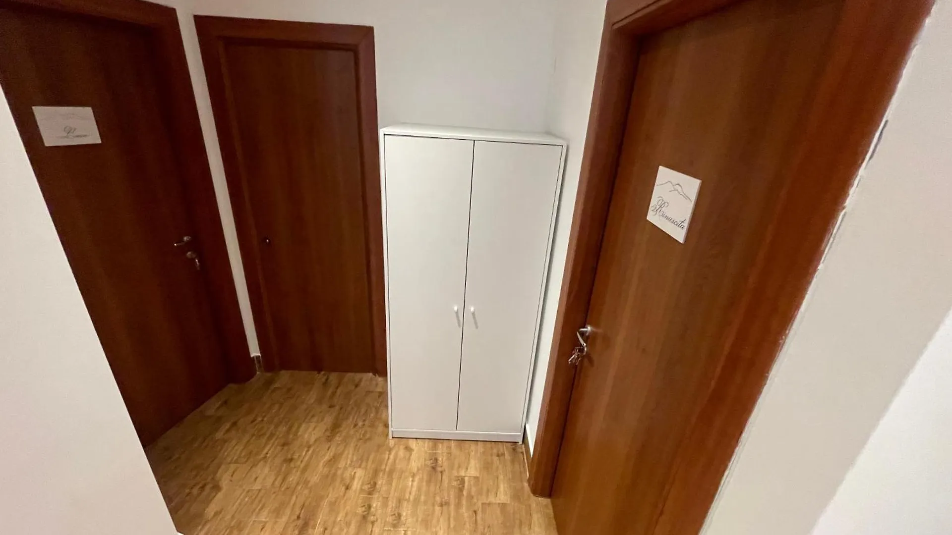 Regal Home Apartment Napels Italië